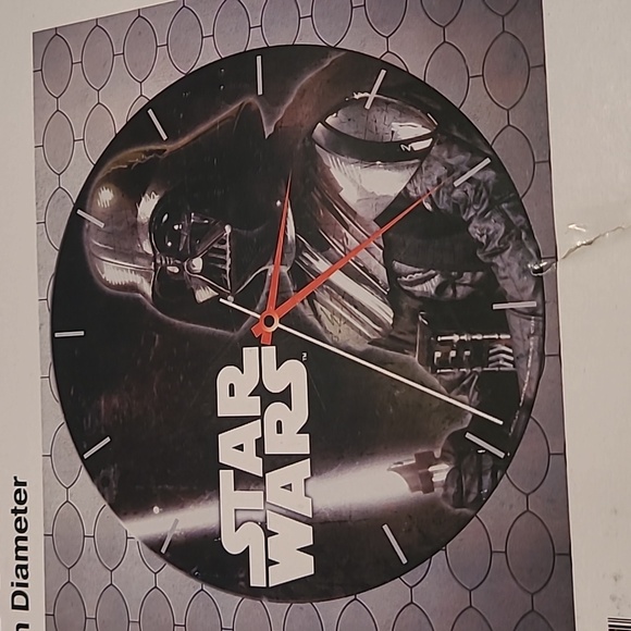 2013 Star Wars Darth Vader 13.5 inch Wall Clock - Picture 4 of 6